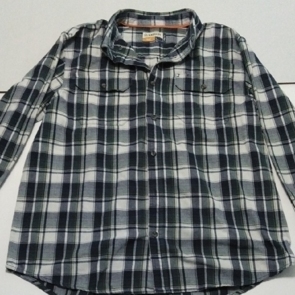 Magellan Hunt Gear Outdoors Men's Plaid Shirt - Navy Blue And Green‎ Stripped